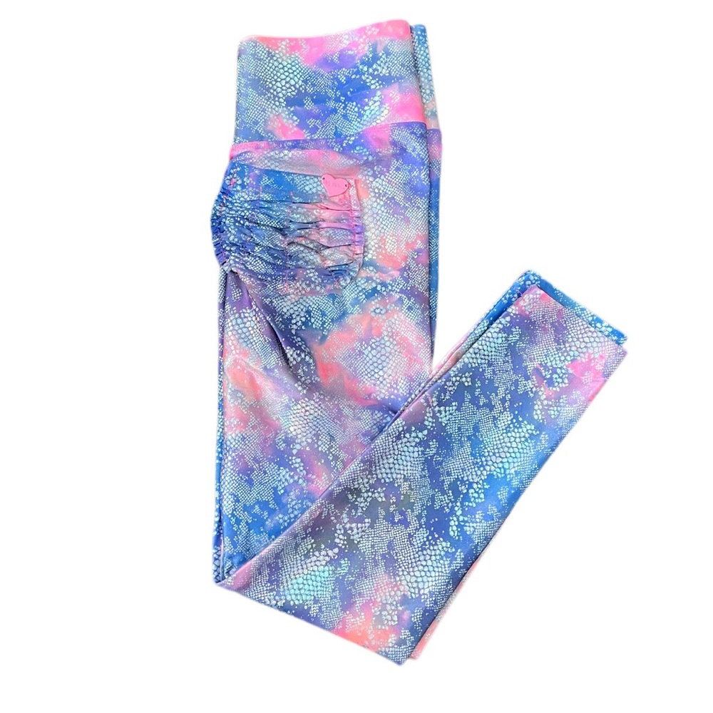 Cute Booty Leggings by Kelly Nishimoto 7/8 Length- Pink Purple Iridescent Scales
